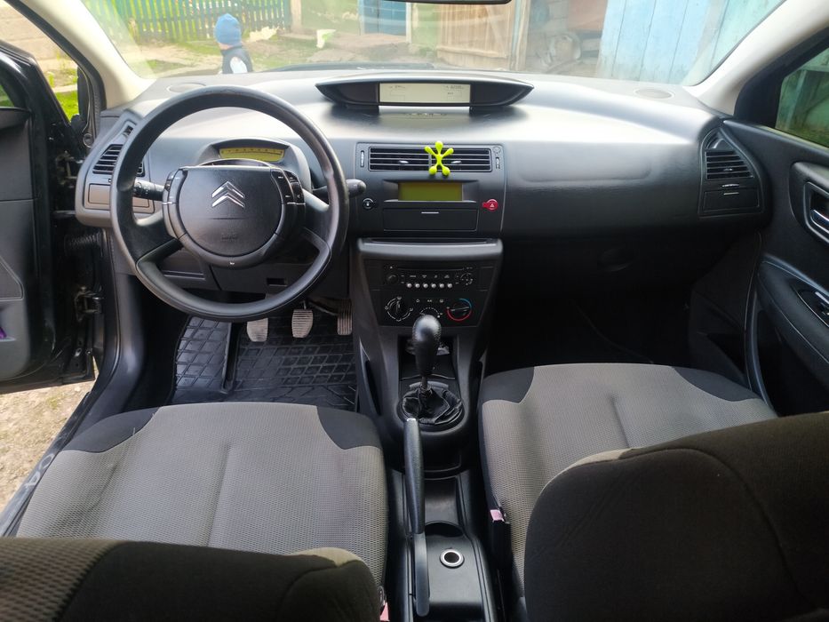 Citroen C4  1.6 бензин