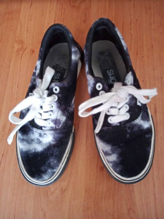 Tenisówki młodzieżowe Cropp 39