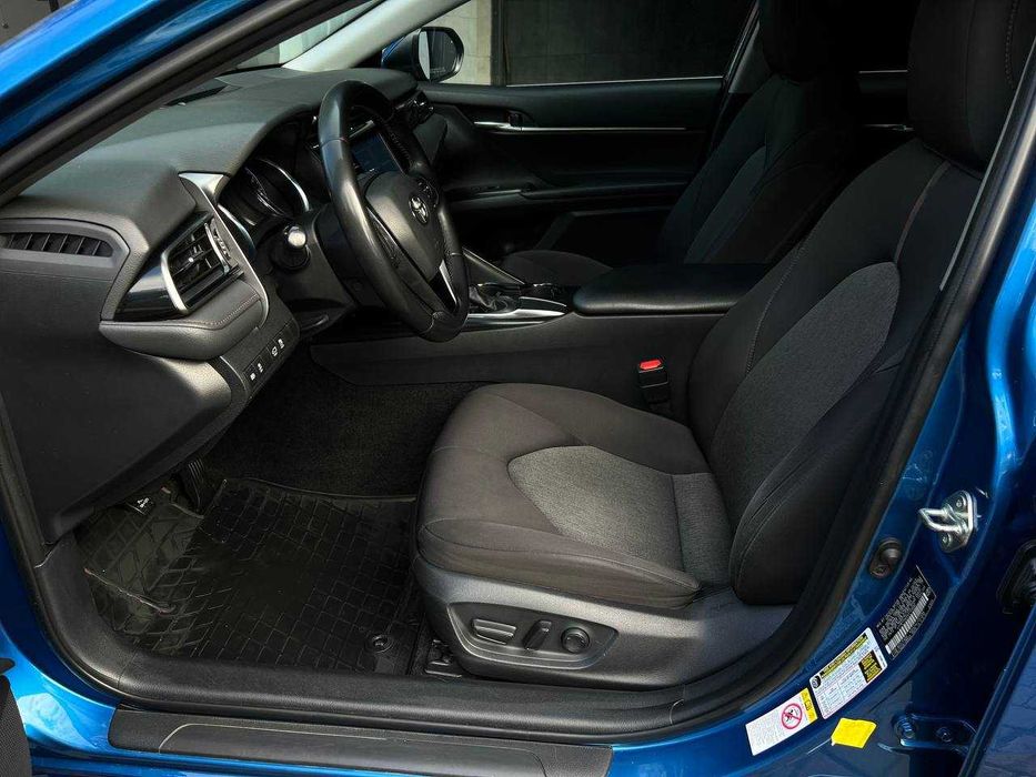 Toyota Camry 2019