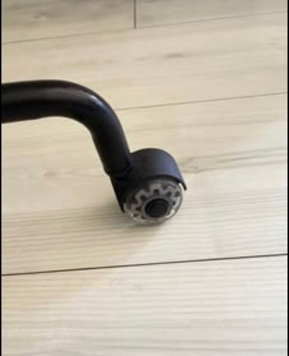 Cadeira IKEA com capa do encosto e do assento removíveis