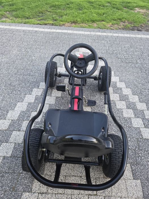 Gokart Kettler na pomowanych kołach
