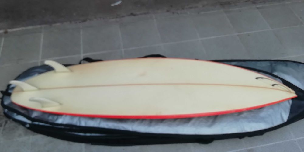 Surf material, pranchas, sacos, fato