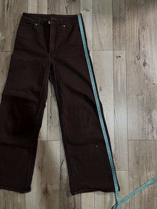 Коричневі джинси (жіночі)