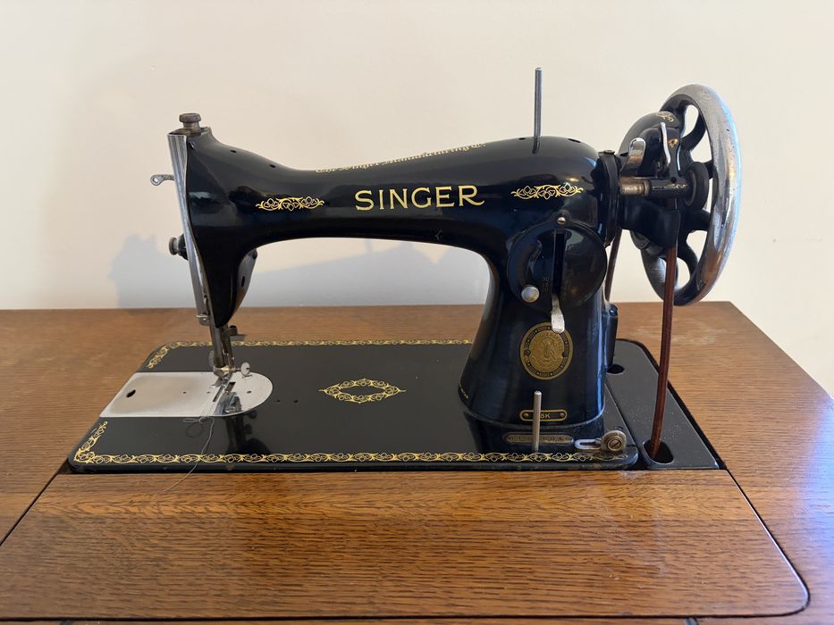 Máquina de Costura Singer