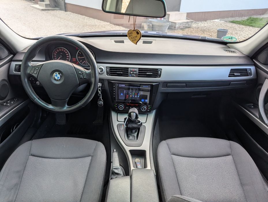 BMW E91 320i  150KM