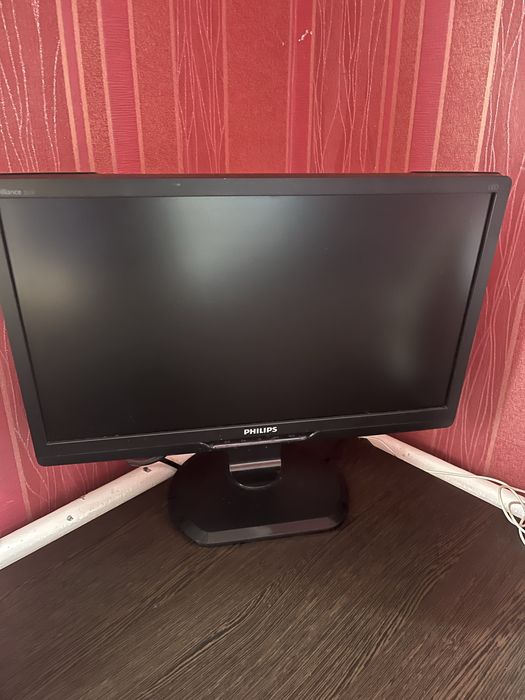 Монитор Philips ,компьютерный монитор