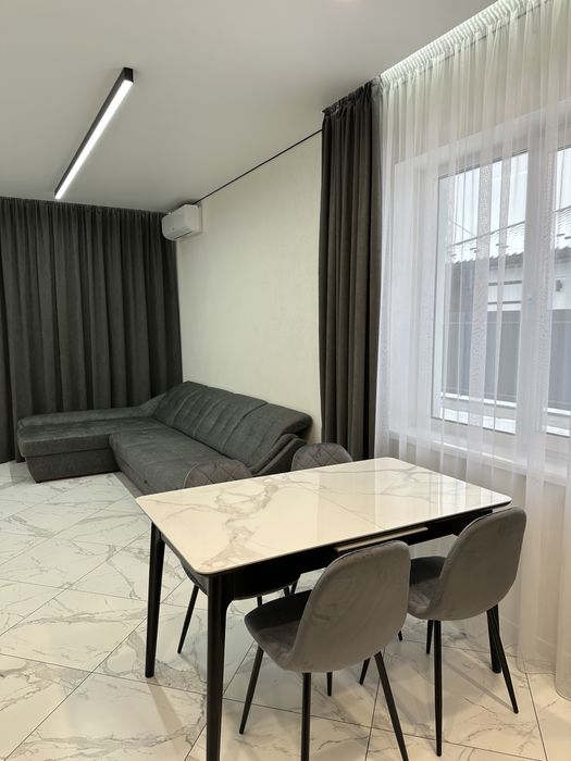 Будинок 120 м2 з ремонтом в закритому котеджному містечку. Буча