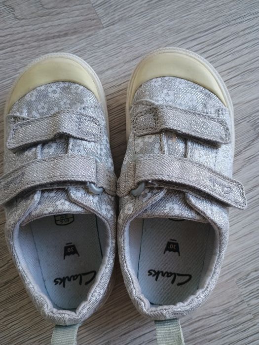 Buciki dla dziewczynki Clarks rozmiar 23