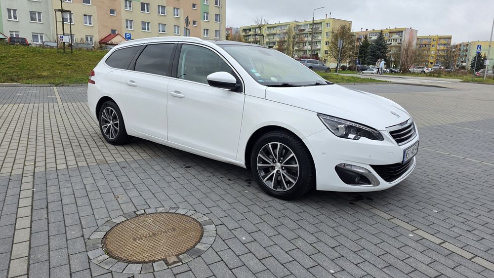 Peugeot 308 rok 2016 silnik 2.0 diesel automat ładny zamiana