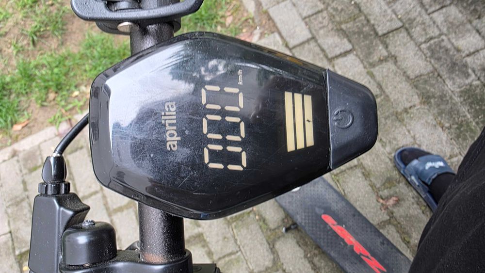 Hulajnoga elektryczna Aprila