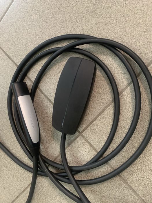 Gen 3 TESLA  зарядка