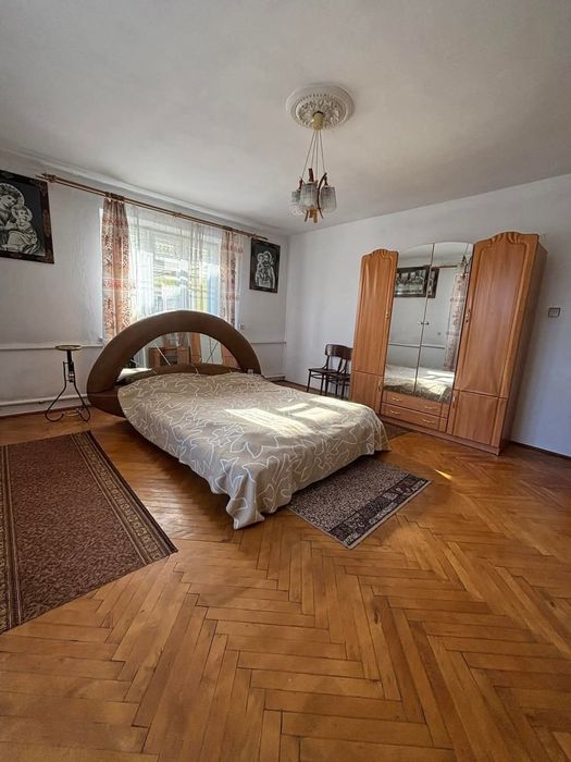 Продам будинок поруч з містом  Шептицький