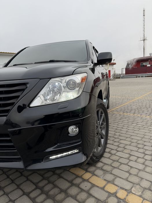 Продам авто Lexus LX570 F Sport