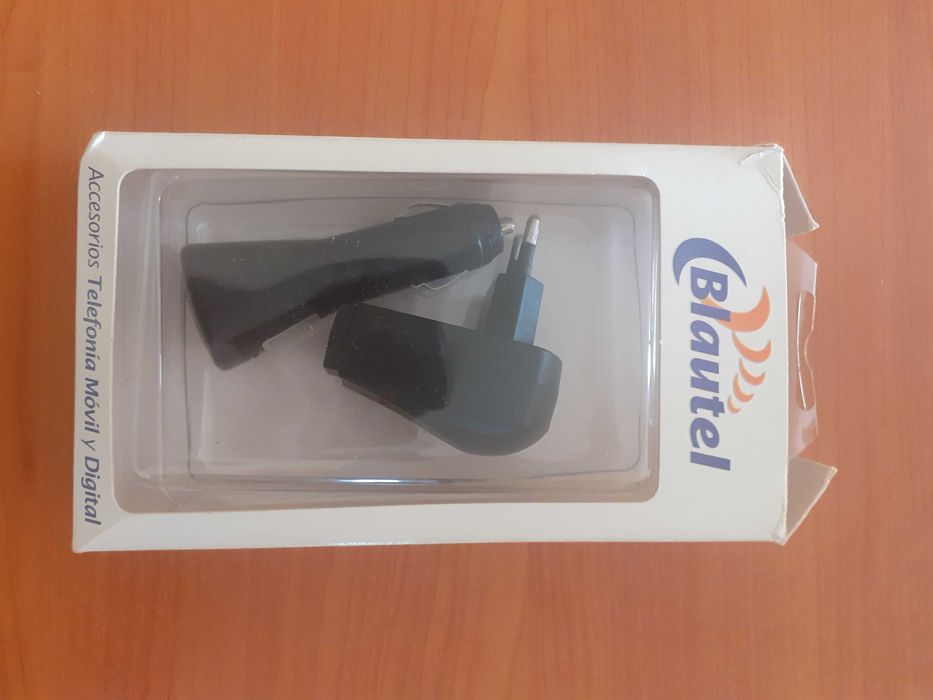 Carregador universal USB da marca Blautel