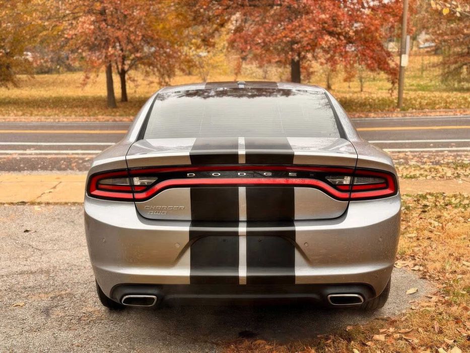 Dodge Charger SE      2015