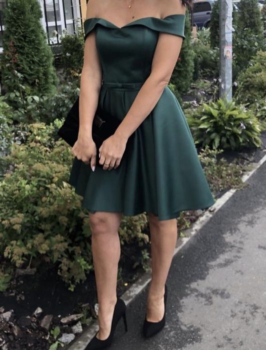 Вечірня,  святкова сукня