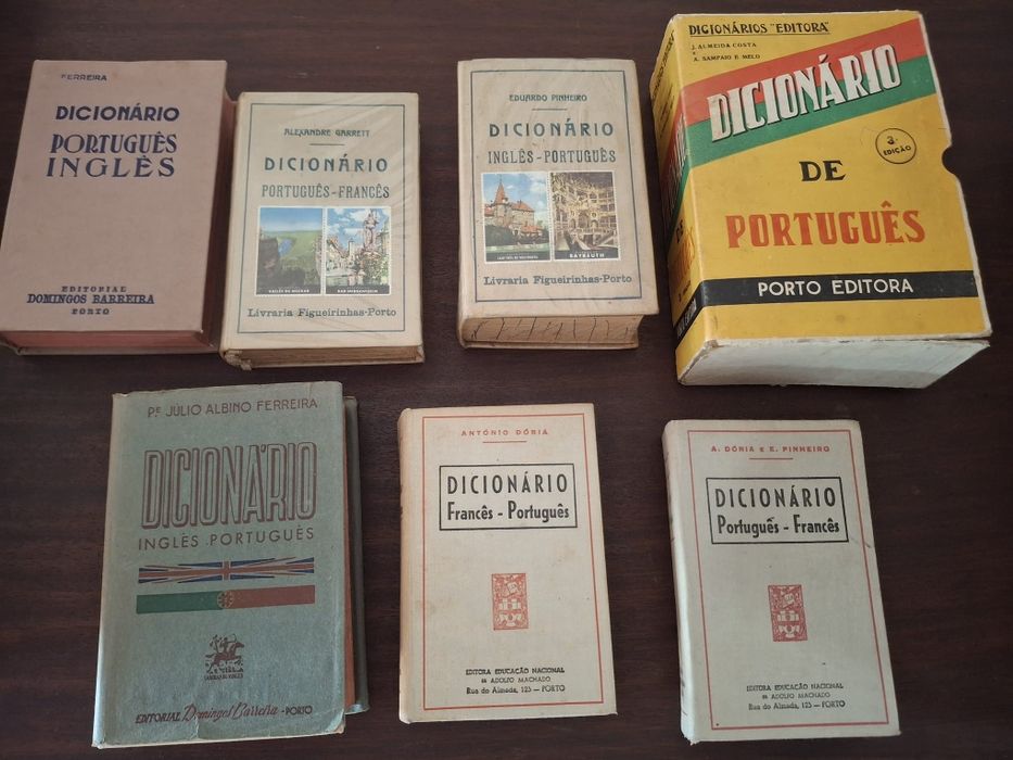 Vários dicionários . língua portuguesa, inglês e francês em bom estado