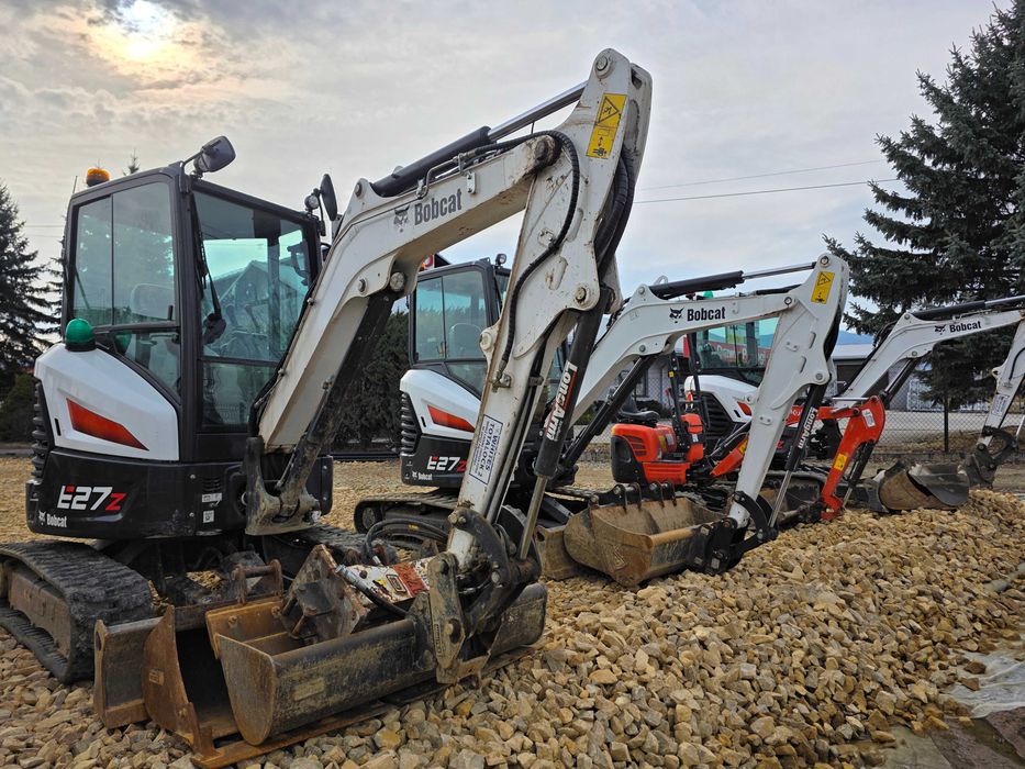 Wynajem koparek, wozideł, ładowarek, zagęszczarek.