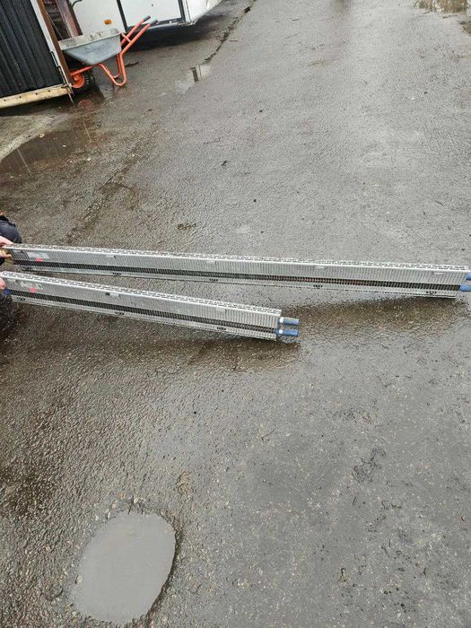 Батарея, радіатор, опалення салону автобуса/бус / радиатор отопления