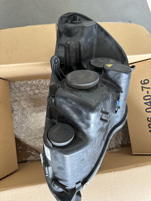 Otica direita ford Smax