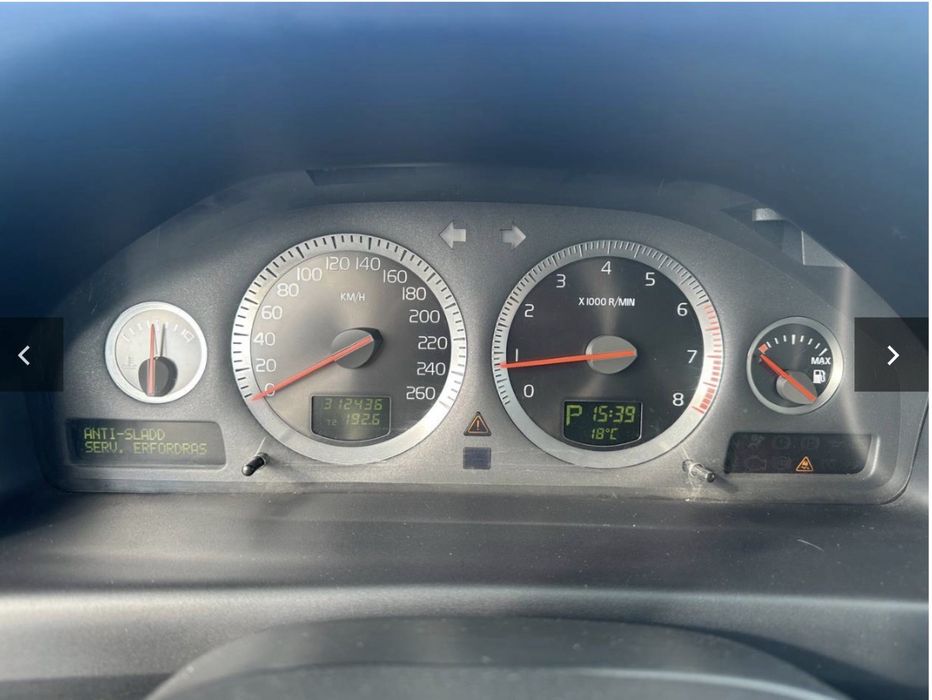 Автомобіль Volvo V70