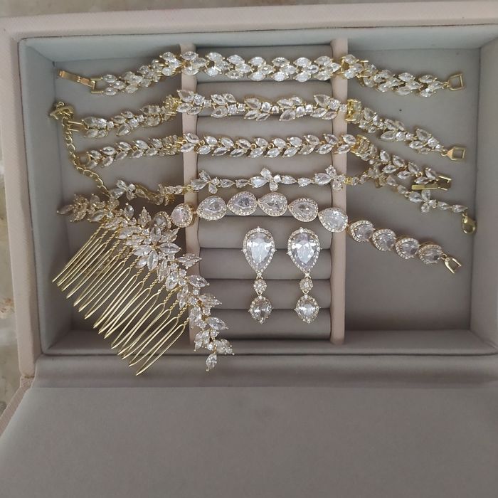Złoty komplet kolczyki, grzebyk, bransoletka z kryształkami ślubne