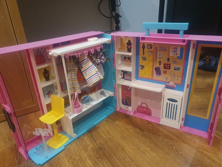 Szafa Barbie stan bardzo dobry