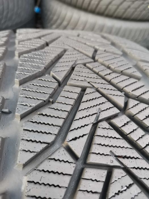 zima 245/45/18 Uniroyal WinterExpert XL 2szt