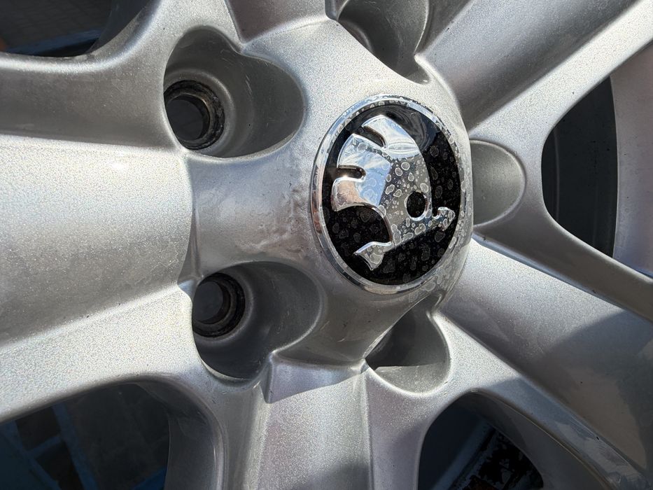 Диски Skoda 5/112 R17 7J ET45.