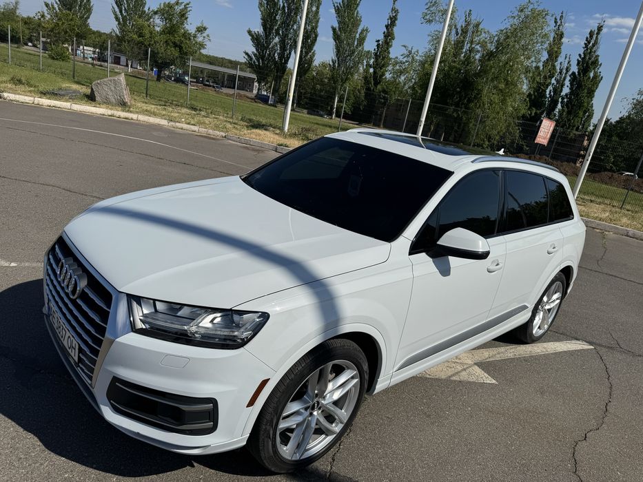 Audi Q7 3.0TFSI QUATTRO 2017 год