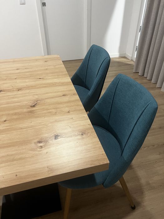 Mesa jantar extensível + 4 cadeiras - excelente estado