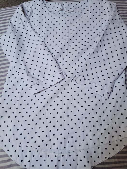 Koszula w czarne serduszka