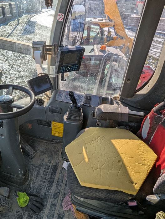 Навантажувач LIEBHERR L576 2+2