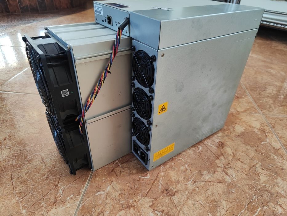 Продам Asik  Antminer S19