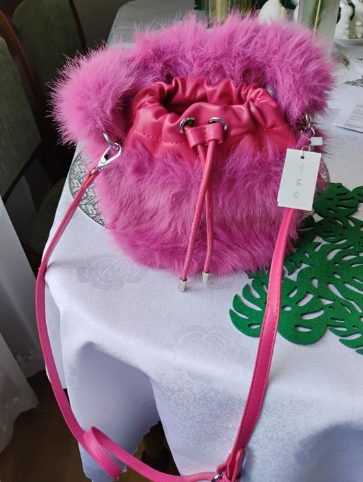 Torebka damska różowa nowa