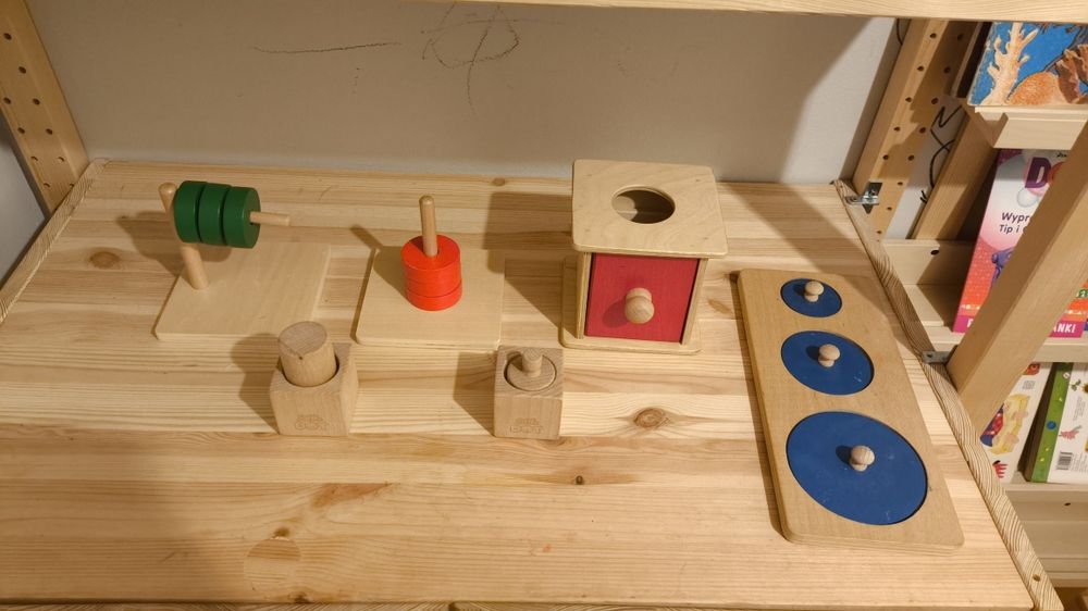 Montessori zabawki pomoce