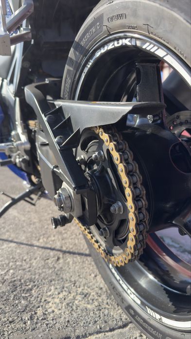 Suzuki gsx r 600 k4