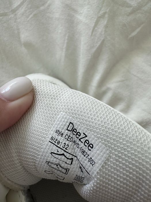 Кросівки для дівчинки 32 розмір DeeZee
