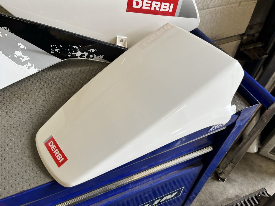 Zadupek derbi senda gilera owiewki ogon