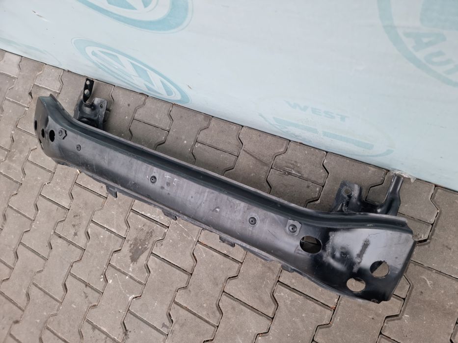 Підсилювач переднього бампера VW T5