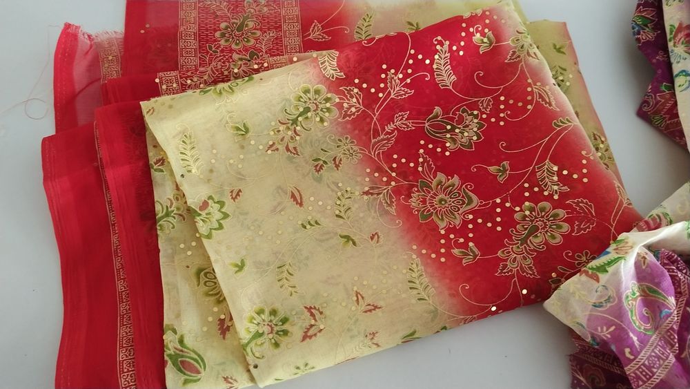 Tecidos  com brilhantes