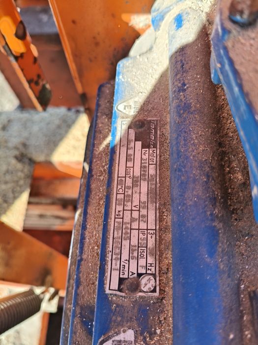 Trak pionowy dwupiłowy