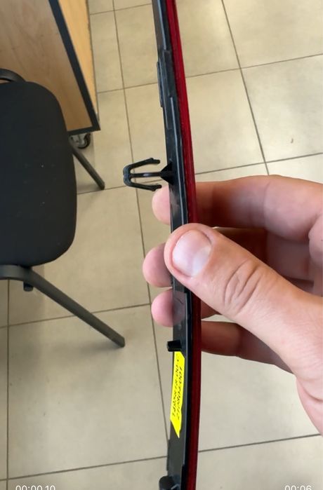 Катафот тесла Y / отражатель  tesla Y/ есть все запчасти