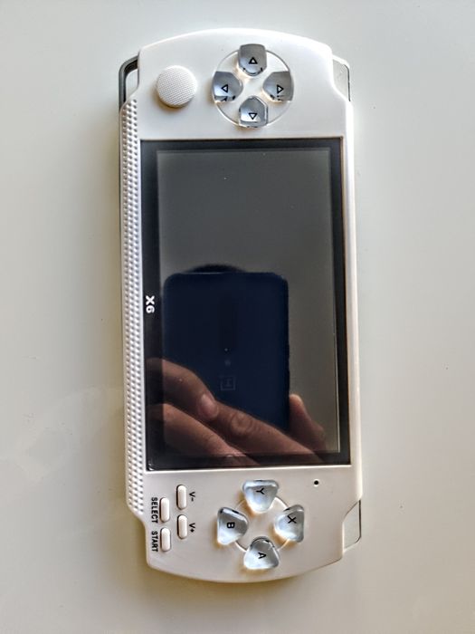 Nowość! Retro Konsola 11000+ gier w PSP Portable przenośna
