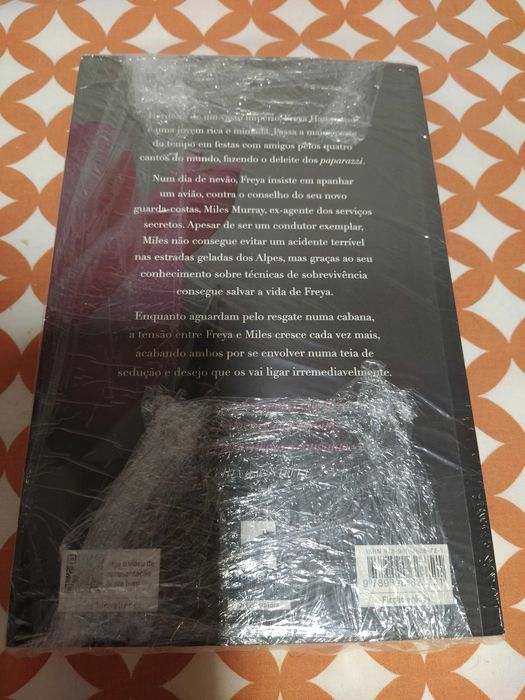 Vendo livro "A estação do desejo"