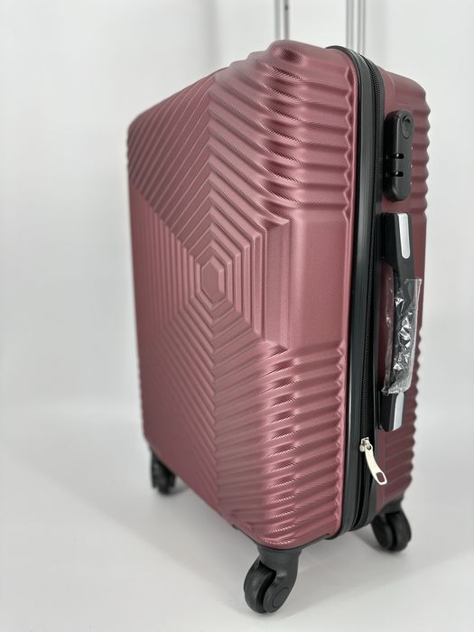 Nowa walizka kabinowa M - Galanteria Matejko