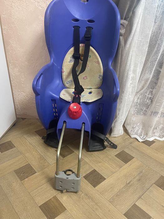 Дитяче велокрісло