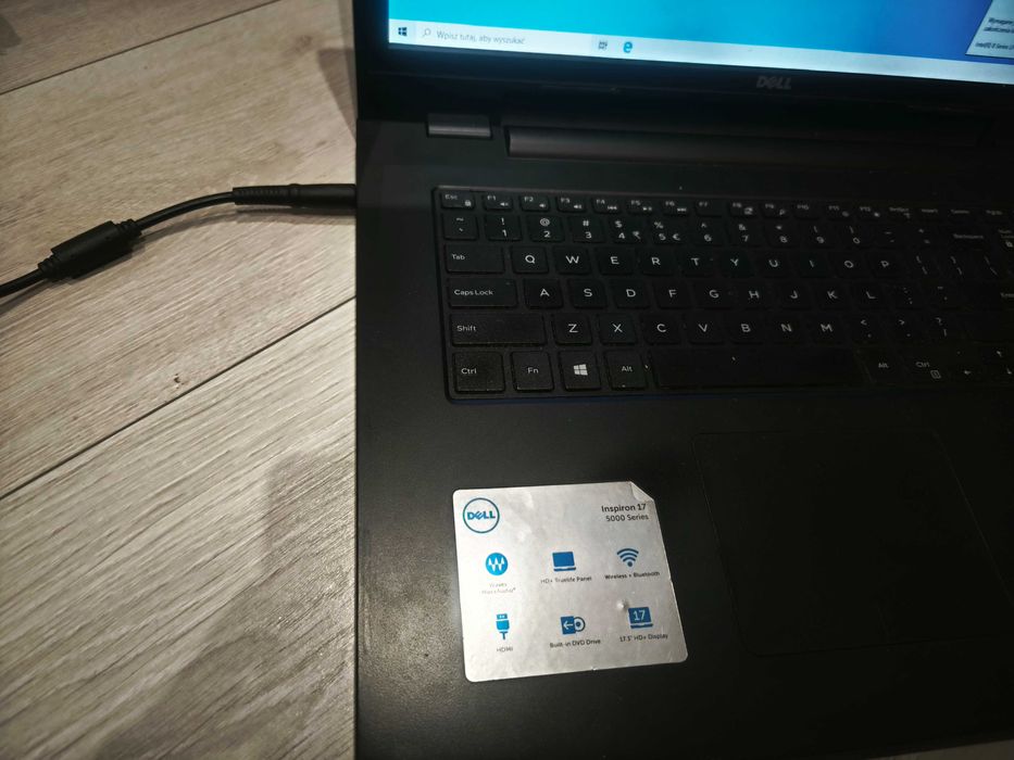 Laptop Dell 17 5000 na części i3 p26e 17 cali