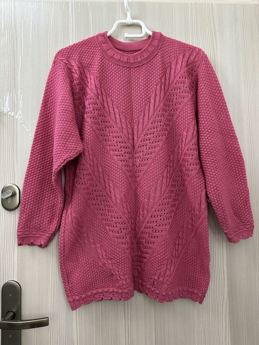 Różowy oversize sweter rozm.L