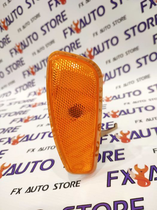 Повторители поворотники вместо катафотов в Jeep Renegade 2014 - новые